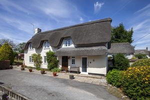 Front Aspect_Maltings- click for photo gallery